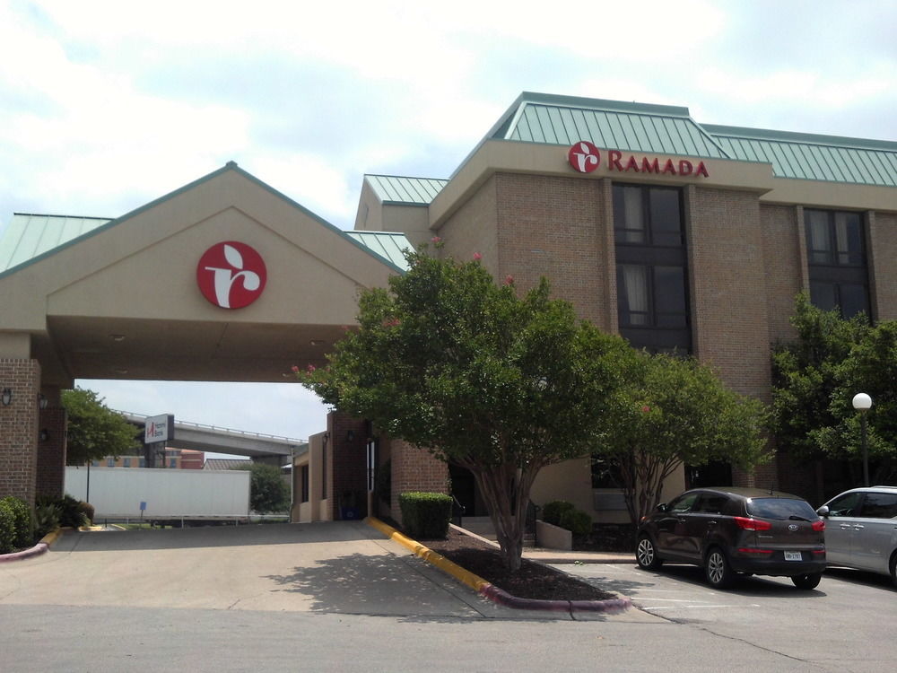 Best Western Plus Austin Central Exterior photo
